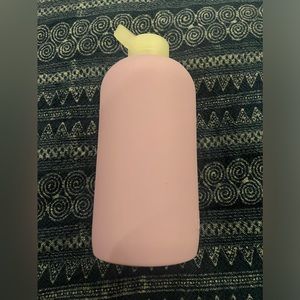 Bkr bottle 32 oz light purple.